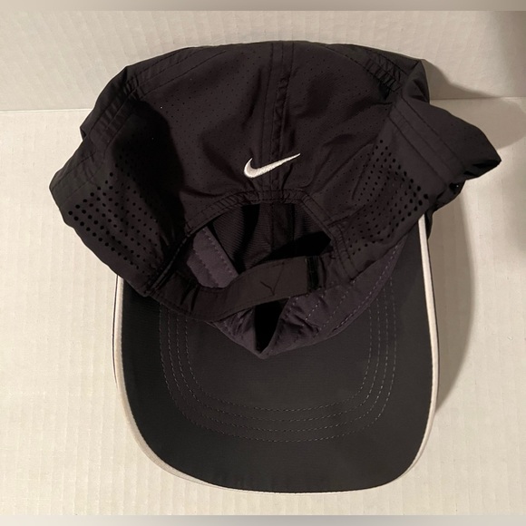 Nike Golf Breathable Hat - Picture 3 of 8